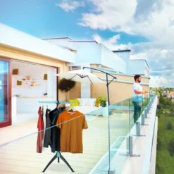 Étendoir Cintre Pliable -Komar || Wenko || Amadeus Soldes Magasin 05ba0d32919a466fa5d75ba070ba549d