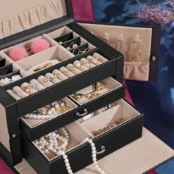 Songmics Boîtes à Bijoux La Chapelle III -Komar || Wenko || Amadeus Soldes Magasin 1000255005 210326 08452600686 DETAILS P000000001000255005