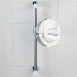 Wenko Miroir Grossissant Lumineux Mural Carpi -Komar || Wenko || Amadeus Soldes Magasin 1000287181 210827 13303300371 MOOD DETAILS P000000001000287181 mood