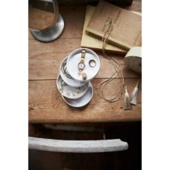 Yamazaki Boîte à Bijoux Avec 4 Niveaux Tournants -Komar || Wenko || Amadeus Soldes Magasin 1000318531 220107 16171400177 MOOD DETAILS P000000001000318531 mood