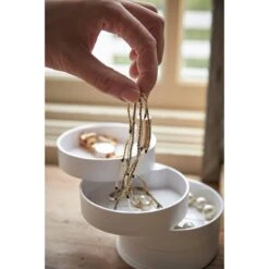 Yamazaki Boîte à Bijoux Avec 4 Niveaux Tournants -Komar || Wenko || Amadeus Soldes Magasin 1000318531 220107 16171400186 DETAILS P000000001000318531