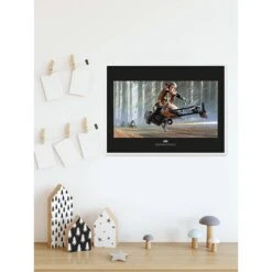 Komar Tableau Déco Star Wars Endor Speeder -Komar || Wenko || Amadeus Soldes Magasin 1000326115 220125 150446021 MOOD DETAILS P000000001000326115 mood