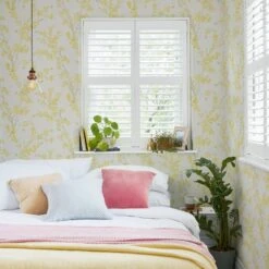 Laura Ashley Papier Peint Intissé Forstyhia -Komar || Wenko || Amadeus Soldes Magasin 1000349451 220617 021 MOOD DETAILS P000000001000349451 mood