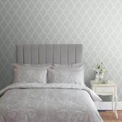 Laura Ashley Papier Peint Intissé Florin -Komar || Wenko || Amadeus Soldes Magasin 1000349469 220617 021 MOOD DETAILS P000000001000349469 mood