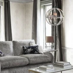 Laura Ashley Papier Peint Intissé Josette -Komar || Wenko || Amadeus Soldes Magasin 1000349481 220617 020 MOOD DETAILS P000000001000349481 mood