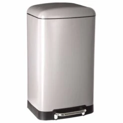 Poubelle En Métal -Komar || Wenko || Amadeus Soldes Magasin 1091f1cd25ec482a9bf0d407dcf71c10