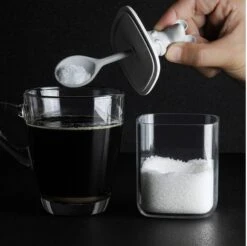 Conteneur Et Cuillère à Condiment -Komar || Wenko || Amadeus Soldes Magasin 1cdcba2ef42b4272b4e2635c250aa531.cropped 109 106 795 793.processed