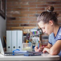 Organiseur De Bureau Blanc -Komar || Wenko || Amadeus Soldes Magasin 3d43a6895a7c45e5b9bd5e08dcac1b9a