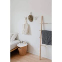 Umbra Patère Buddy -Komar || Wenko || Amadeus Soldes Magasin 441d6709ce4a44d9a3814dd773444c8e