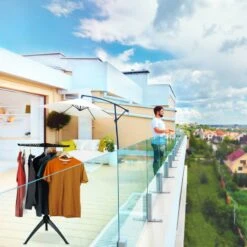 Étendoir Pliable Pour Cintres -Komar || Wenko || Amadeus Soldes Magasin 44e1f7591ffc4587b74337d971da9ea1