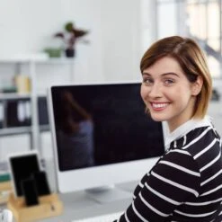 Station De Recharge En Bambou -Komar || Wenko || Amadeus Soldes Magasin 4f3618999bb94b04a5c8302dc07f85cb