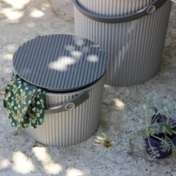 Seau Omni Outil M 10L -Komar || Wenko || Amadeus Soldes Magasin 56e4f3bf2f2c4883a1bad9d0bbaf3565