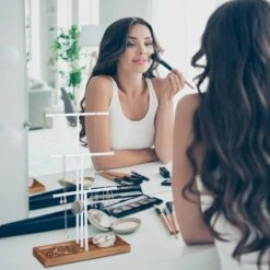 Présentoir à Bijoux En Forme De T -Komar || Wenko || Amadeus Soldes Magasin aa8a91cfb26c450a8b4b45e73103b4b4