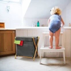 Panier à Linge Avec Couvercle -Komar || Wenko || Amadeus Soldes Magasin b29a8e2ee3c4403dac06e5bf6d2d4713