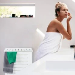 Panier à Linge En Bois De Pin Blanc -Komar || Wenko || Amadeus Soldes Magasin badab333836e48f38527b6607df6182e