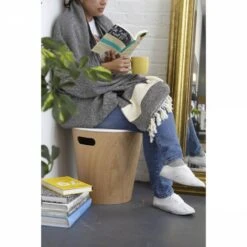 Umbra Tabouret De Rangement Woodrow -Komar || Wenko || Amadeus Soldes Magasin bf1fc737f7684aed88bcc3c104aba8cd