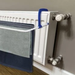 2x Séchoirs Suspendus -Komar || Wenko || Amadeus Soldes Magasin c40a89ebae1c4d11a025bc03a27a0528