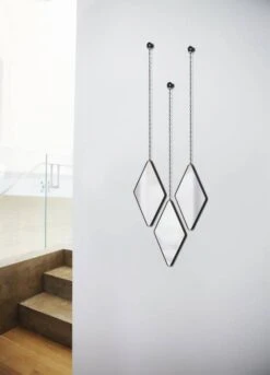 Umbra Miroir Triptyque Dima -Komar || Wenko || Amadeus Soldes Magasin cff34d606e3c489bab7418524e694815