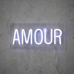 Éclairage Néon Amour -Komar || Wenko || Amadeus Soldes Magasin d181c04e0f0b48c2a4ca23cd93517cbd
