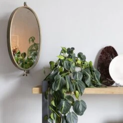 Miroir Ovale En Métal Noir -Komar || Wenko || Amadeus Soldes Magasin e135d1ddfd3b48d184b7fd51aa37efe1