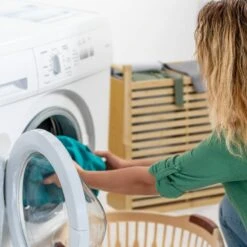 Panier à Linge En Bambou Sur Roulettes -Komar || Wenko || Amadeus Soldes Magasin e30b778bdfaf437eb7415eef3c738389