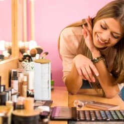 Distributeur Rond Coton Démaquillant 2 -Komar || Wenko || Amadeus Soldes Magasin eb8d28ef34b346e6bee8f18299158d69