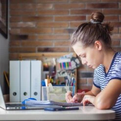 Organiseur De Bureau -Komar || Wenko || Amadeus Soldes Magasin f39aeab3905b47daaad9e853455cedd3