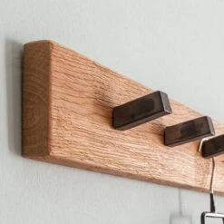 Porte-manteaux Mural Forunas 10 Porte-manteaux Mural Forunas -Komar || Wenko || Amadeus Soldes Magasin garderobenleiste zerreiche wildeiche massiv 3716901